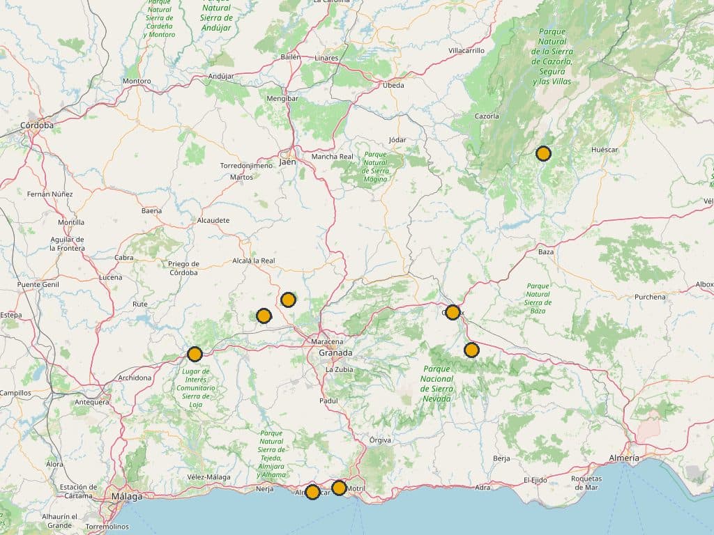Mapa de la provincia de Granada con los castillos marcados en amarillo